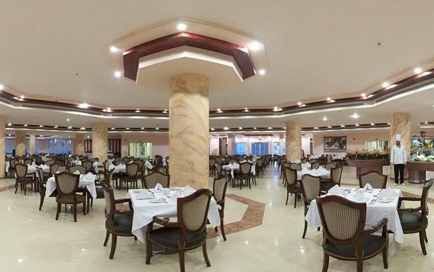 Golden 5 Emerald Resort Hurghada Exterior photo